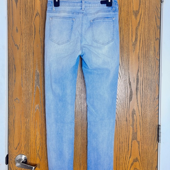 Light Wash Straight Jean - Picture 2 of 4